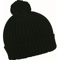 Шапка из акрила