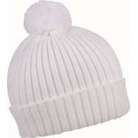 Шапка из акрила