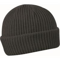 Шапка из акрила