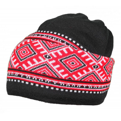 Шапка из акрила, патриотическая