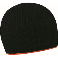 Шапка из акрила