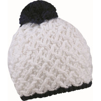 Шапка из акрила