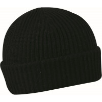 Шапка из акрила