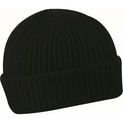 Шапка из акрила