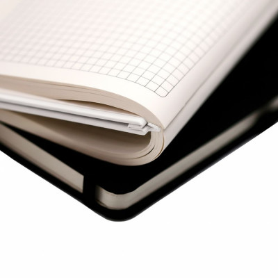 Блокнот в клітинку А5 Berganote Soft, тверда обкладинка