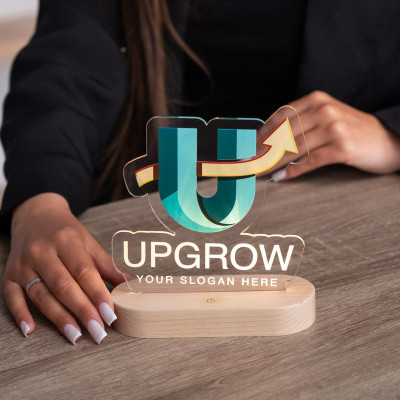 Світильник з назвою вашої компанії